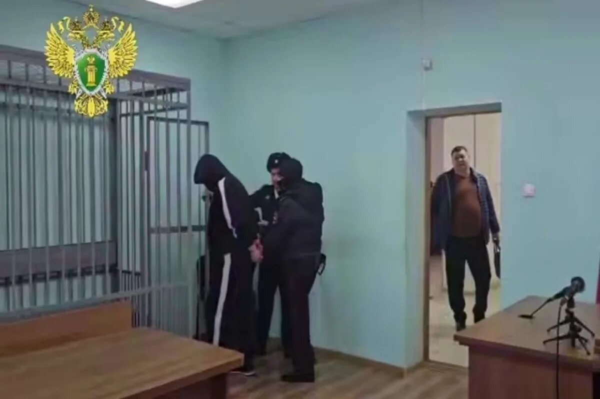    Они объявляются в совершении умышленного уничтожения имущества путем поджога, с причинением значительного ущерба из хулиганских мотивов.