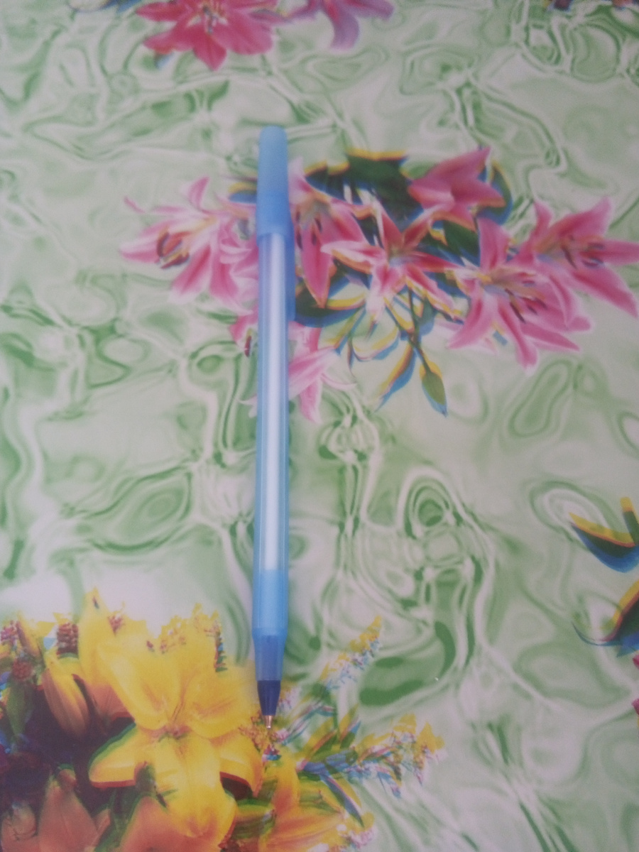 Фото - это просто чтоб было фото. 