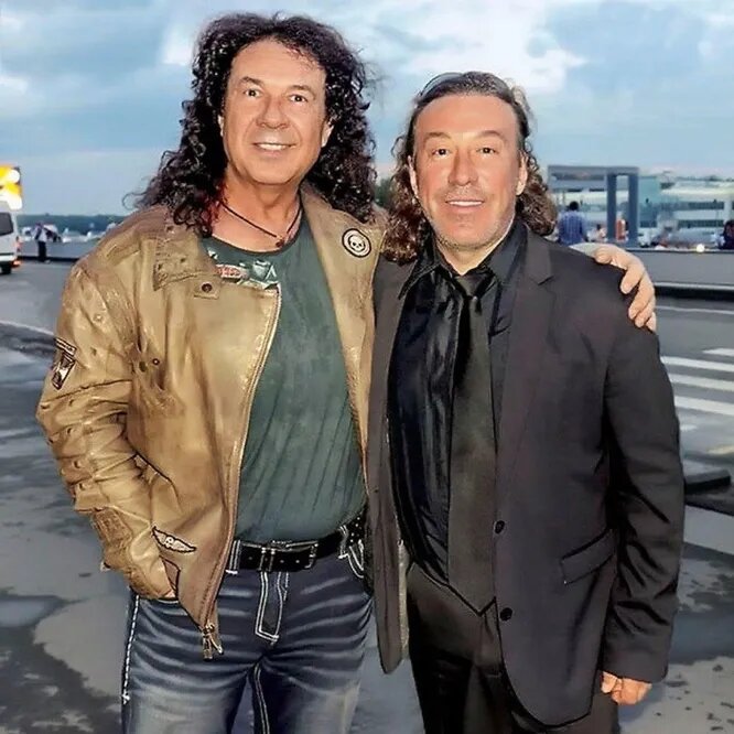 Две звезды, две светлых повести  (фото из открытых источников) 