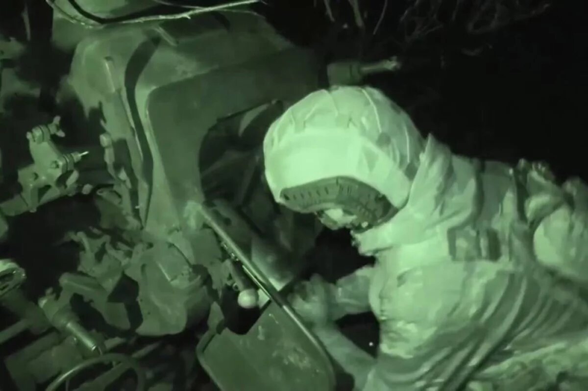    Работа гаубицы Д-30 в Курском приграничье.