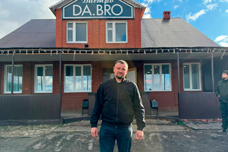    В 2015-м Артуру Кабирову дали 18 лет строгого режима, отправив в колонию в Пермский край