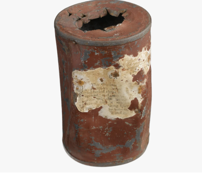 Потому банки выглядели примерно вот так. Фото в интернетах