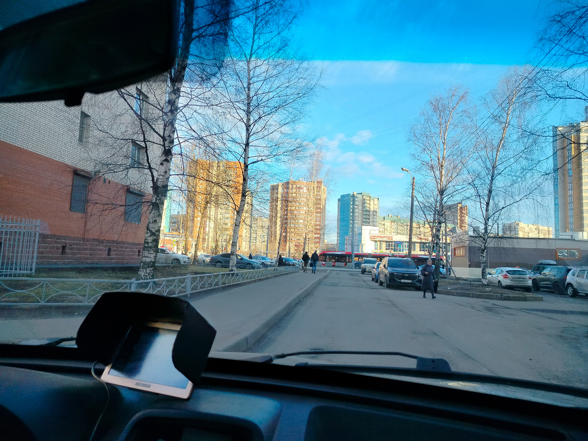 Выехали в 8.06