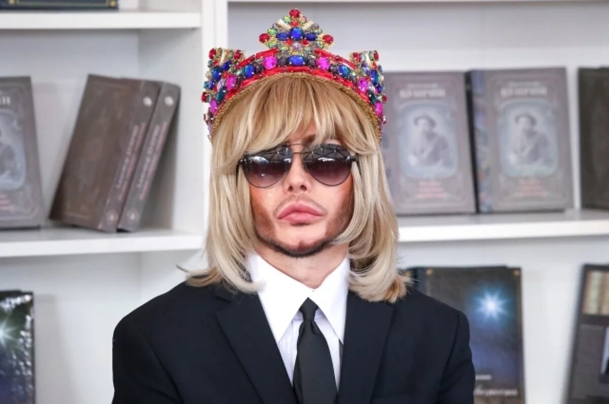    Сын Сергея Зверева хочет отсудить у отца 25 млн за психотравму