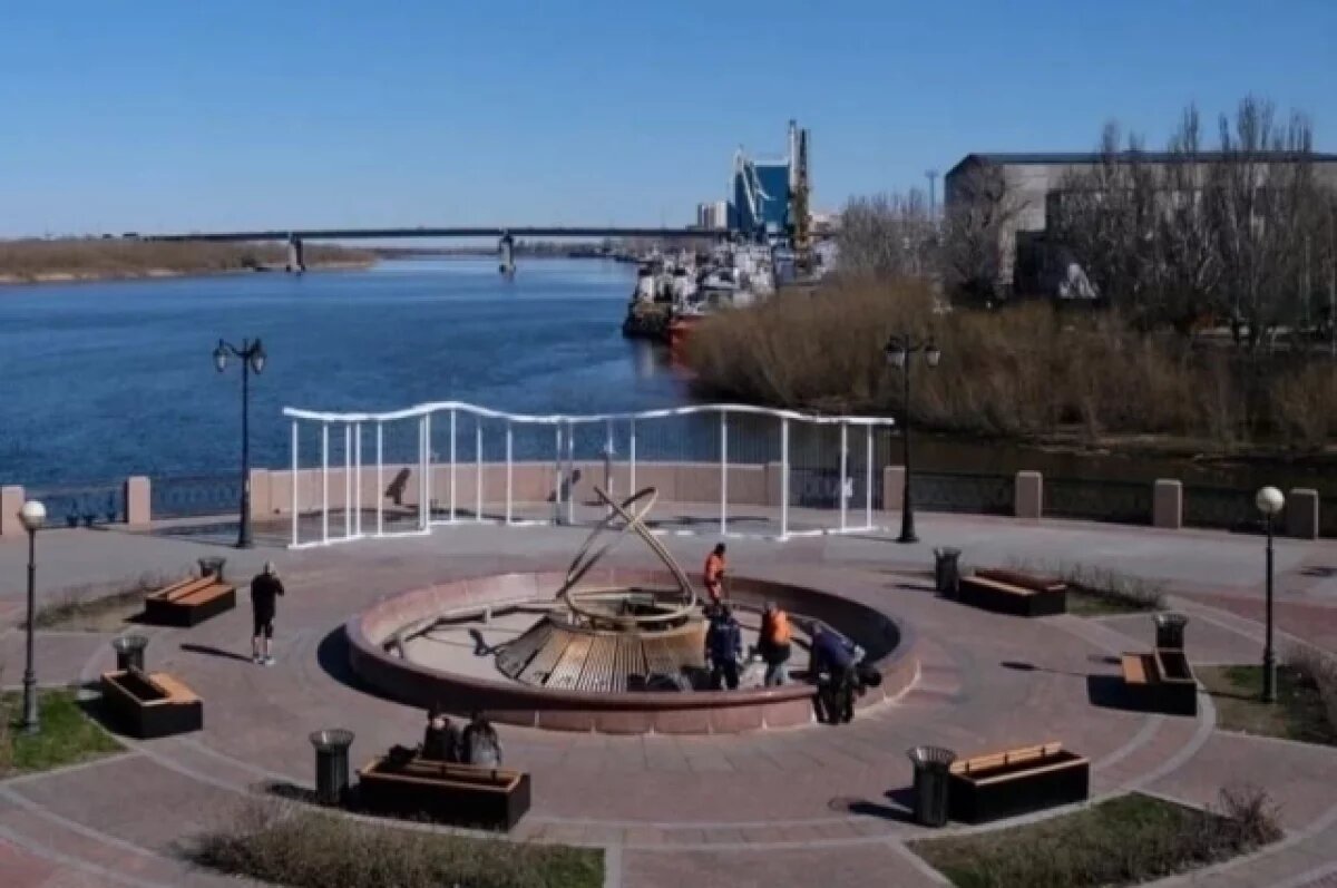    Астраханские фонтаны готовят к летнему сезону