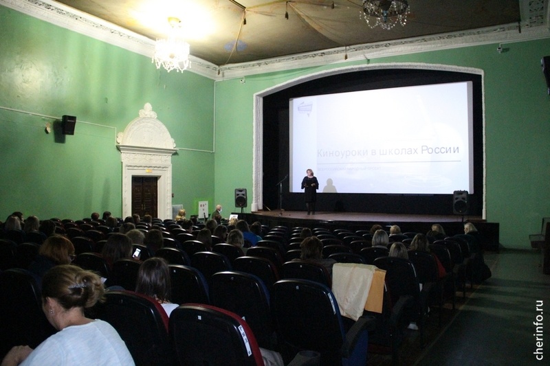    Фильм "Каждый мечтает о собаке" (6+) снят по одноименной повести детского писателя Владимира Железникова. Бесплатный показ пройдет 29 марта в "Комсомольце"