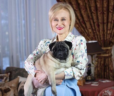    Дарья Донцова (фото: Instagram** / @dontsova_official)