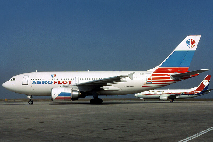 Airbus A310 за год до указанных событий
