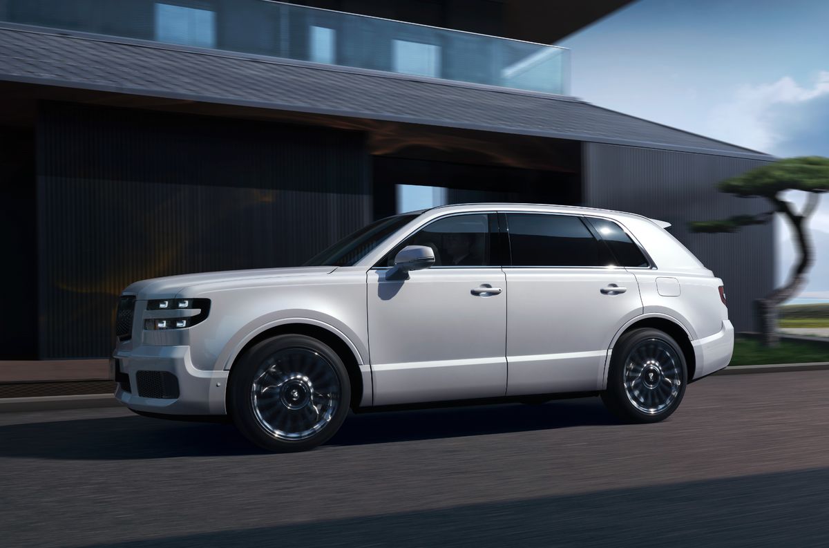    Toyota Century SUV   
Toyota