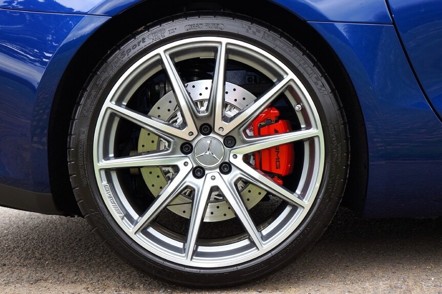     Какие шины купить на лето, помягче или пожестче: простой вопрос, неочевидный ответ