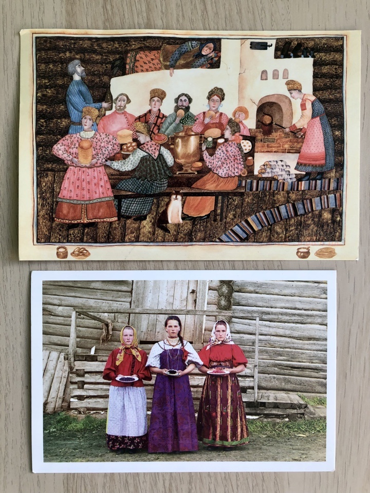 Из комплекта открыток Русские праздники. Иллюстрации В. В. Павлова. Молодые русские крестьянки, 1909. Фотограф Сергей Михайлович Прокудин-Горский.