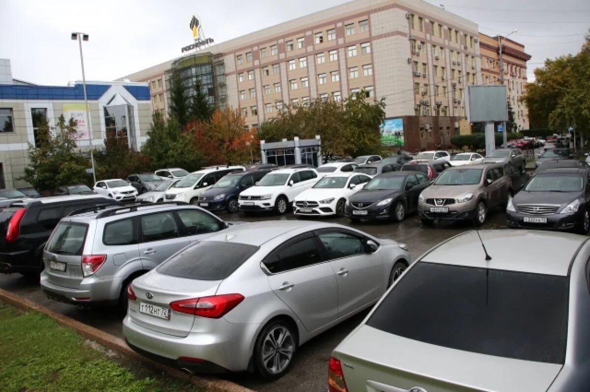    В Тюмени спецмашины будут фиксировать нарушителей парковки