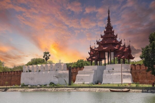 Обложка © Shutterstock / FOTODOM/ Tony Wu Studio