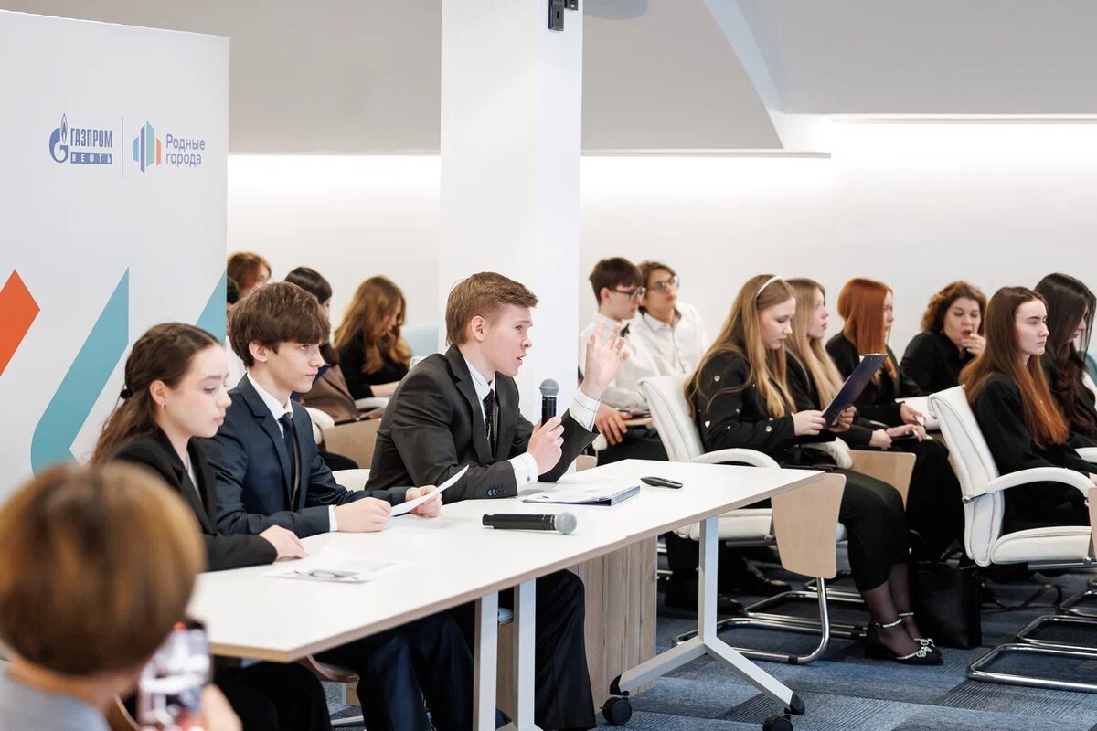    Девять старшеклассников из Югры вышли в финал интеллектуального турнира «Умножая таланты»