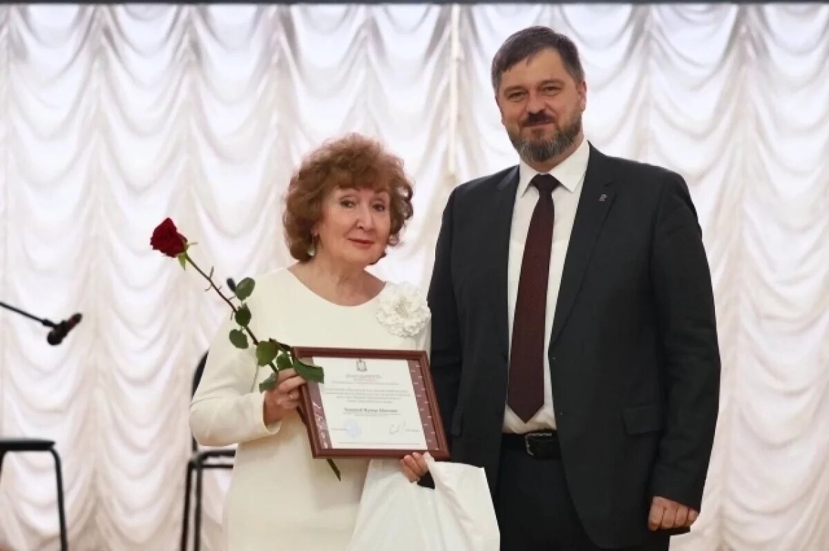    Мэр Дзержинска поздравил работников культуры с профессиональным праздником