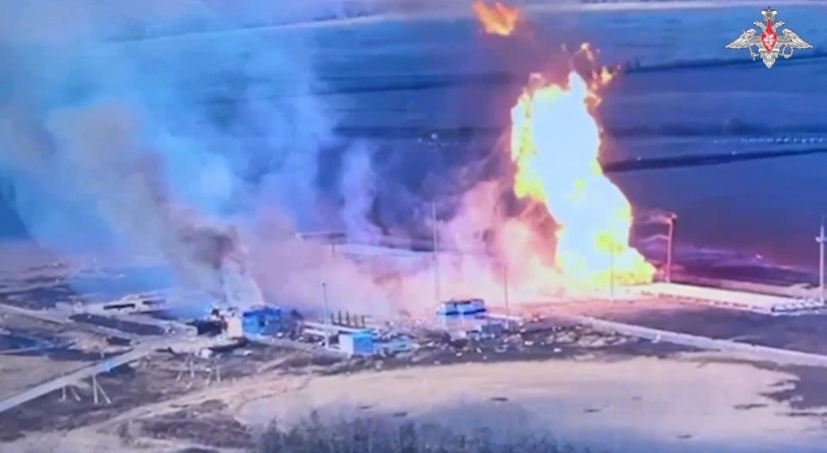    ВСУ нанесли двойной удар из РСЗО HIMARS по газоизмерительной станции "Суджа" в Курской области