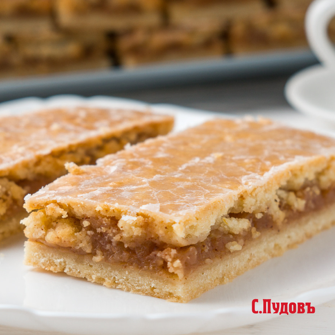 Ленивый яблочный пирог с ржаной мукой