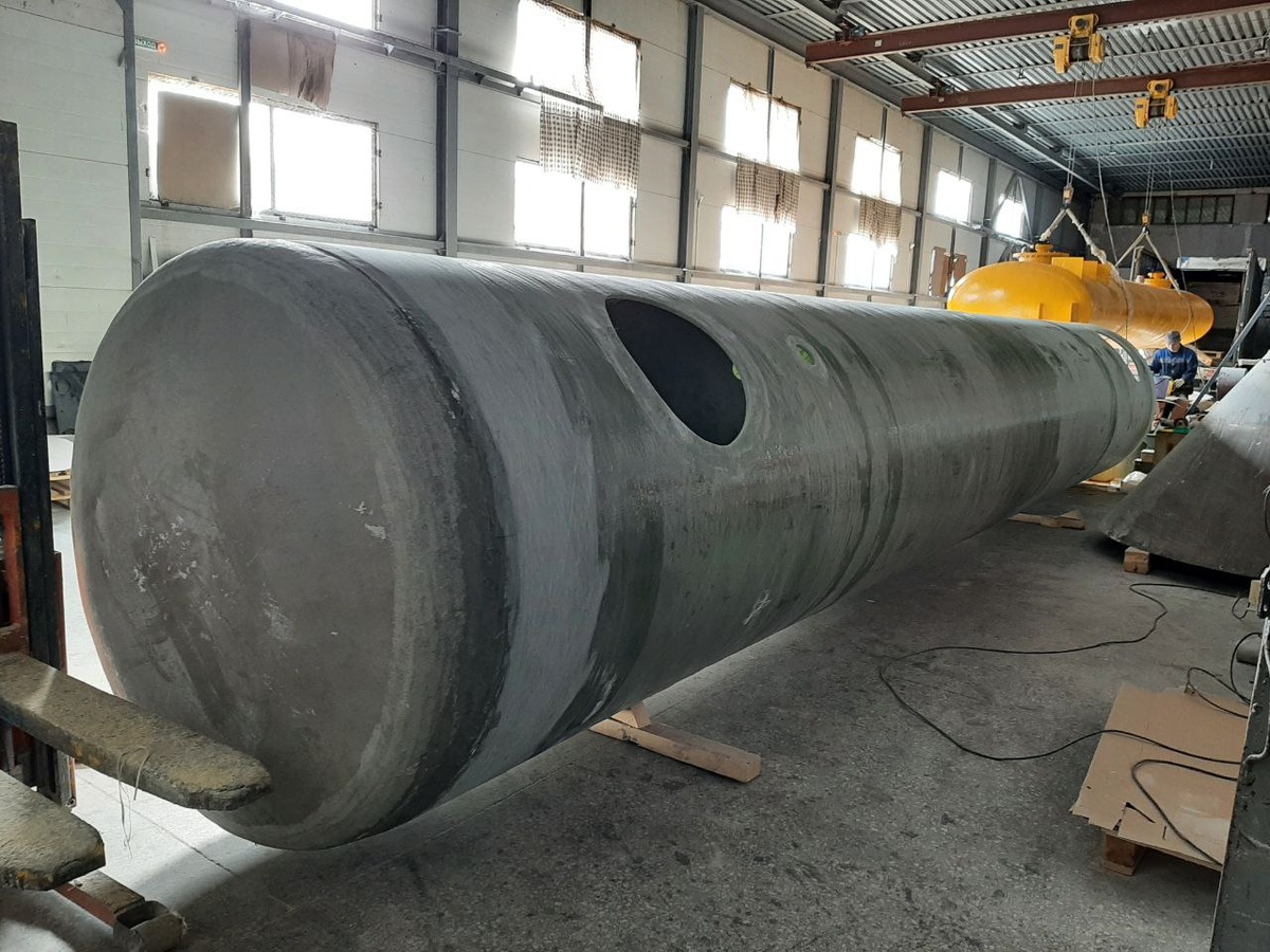 Автоцистерна из стеклопластика, изготовлена для заказчика ООО "ПАРМА СТ".