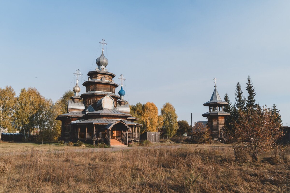 Фото и видео: жители села Озерки, altayskaya-mitropolia.ru