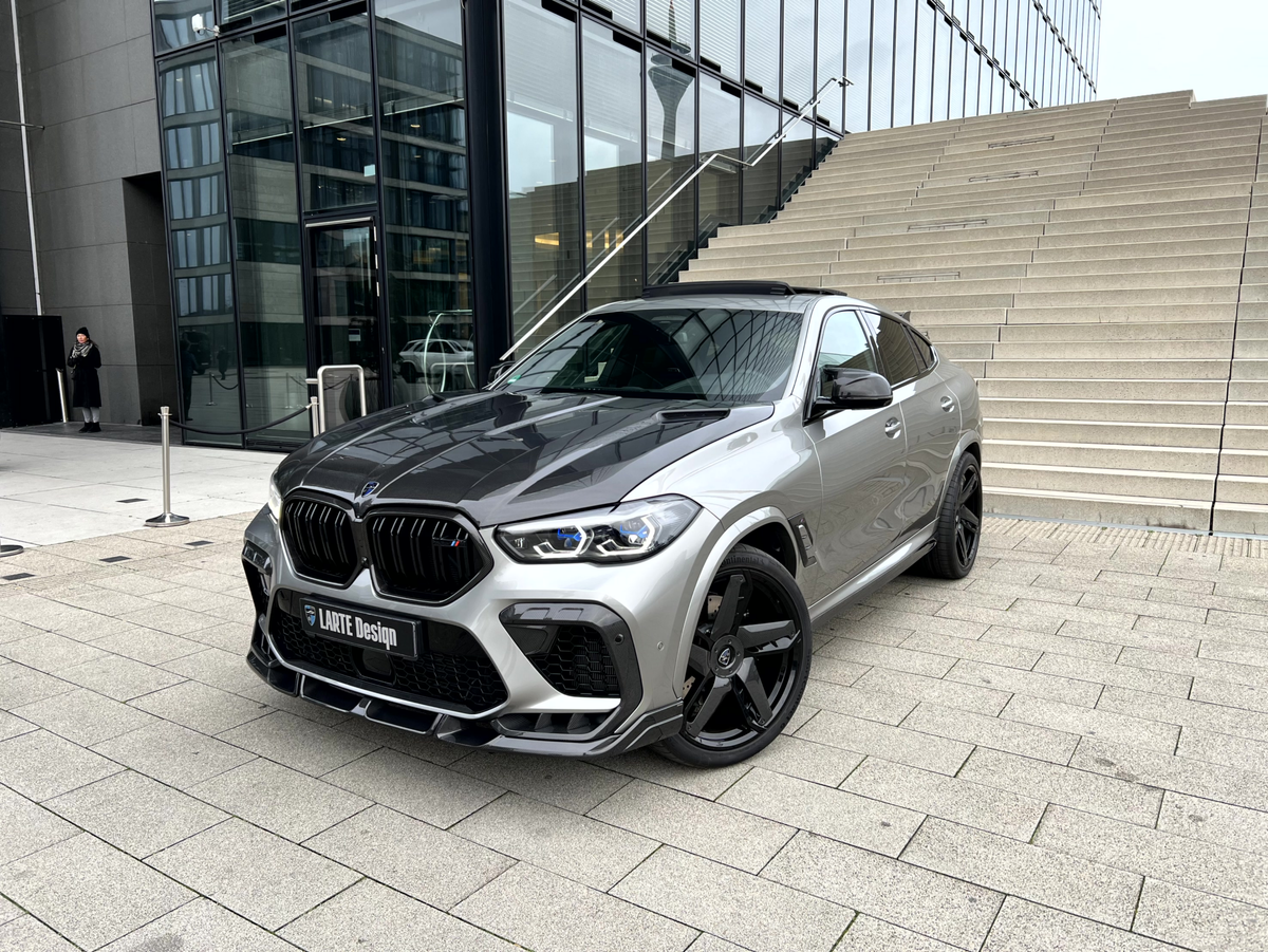    kak-zamenit-povrezhdennye-elementy-na-tyuningovannye-detali-bmw-x5 Larte Design