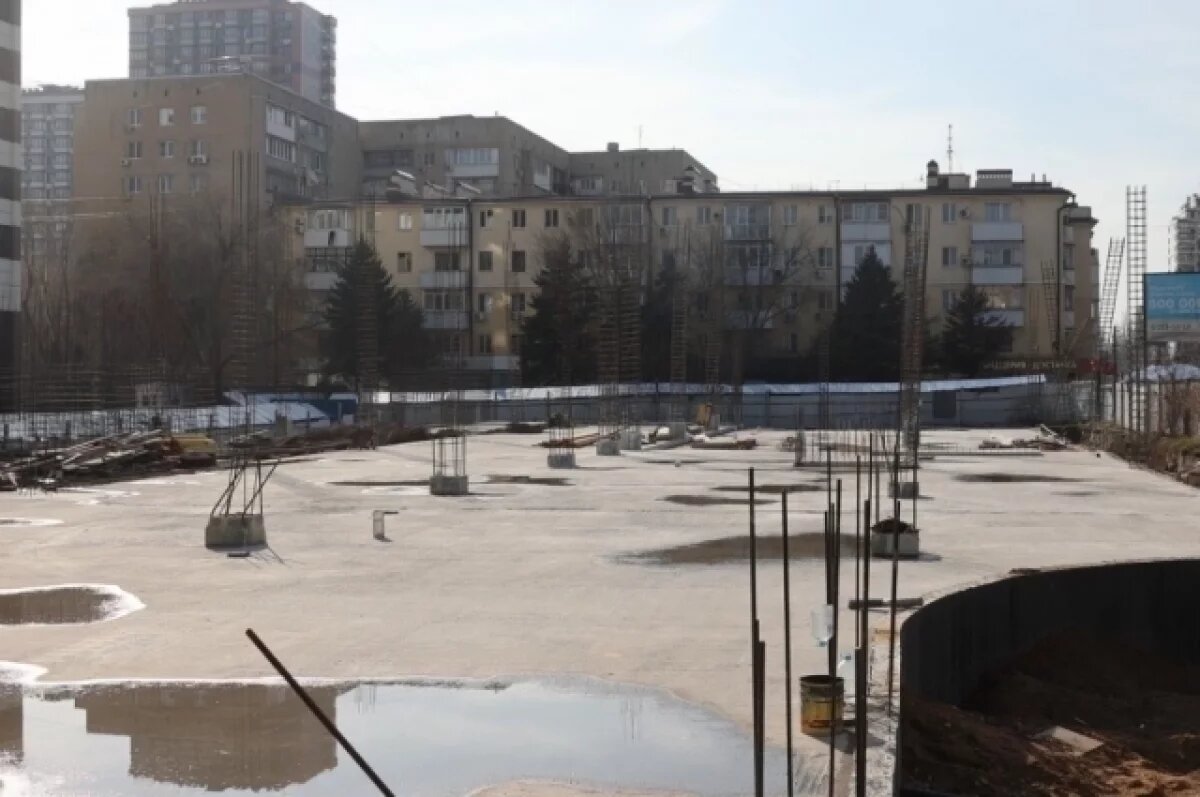    Юрий Слюсарь: к маю должен быть готов проект благоустройства площади Ленина