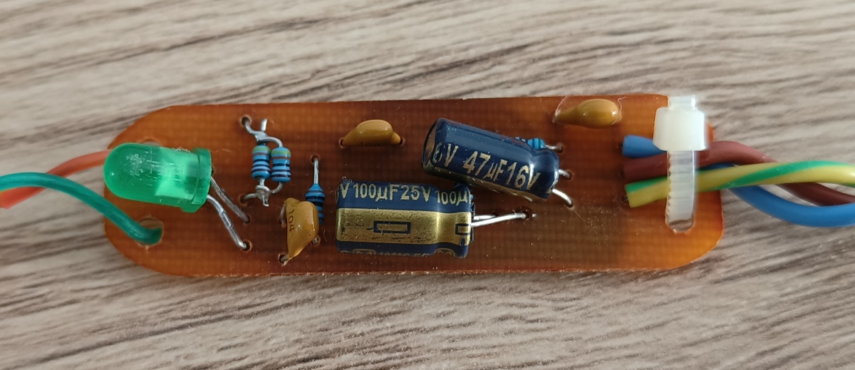 1 вариант микрофонного усилителя