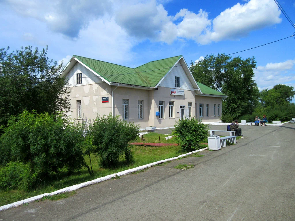 Реж. Фото с сайта https://yandex.com/maps/org/zheleznodorozhny_vokzal/123433447792/gallery/. Взято с Яндекс.Картинки