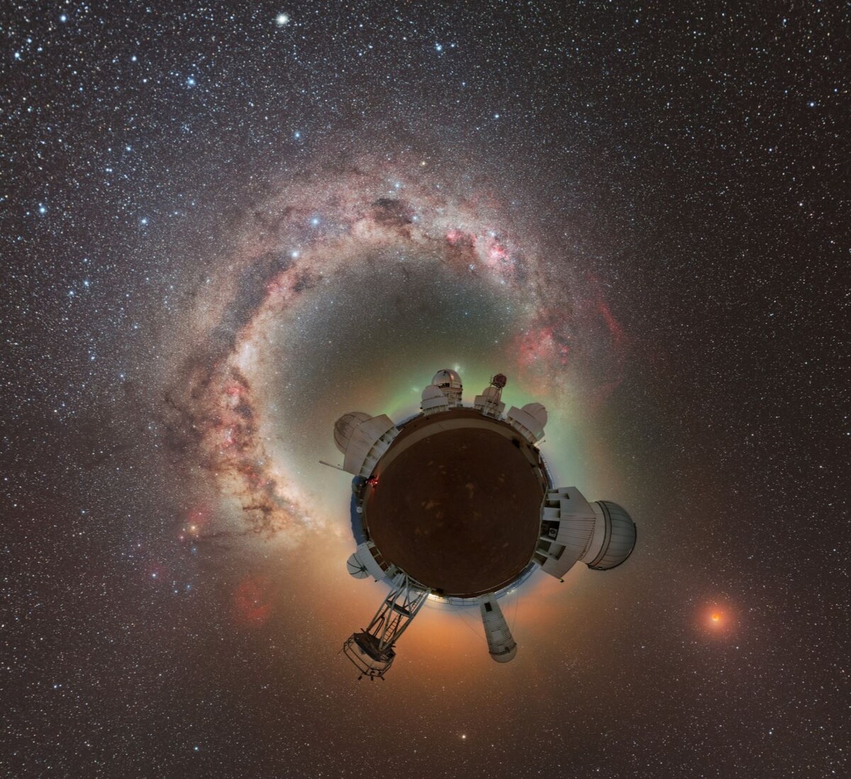 Фото:  CTIO/NOIRLab/NSF/AURA/P. Horálek (Institute of Physics in Opava)  📷
