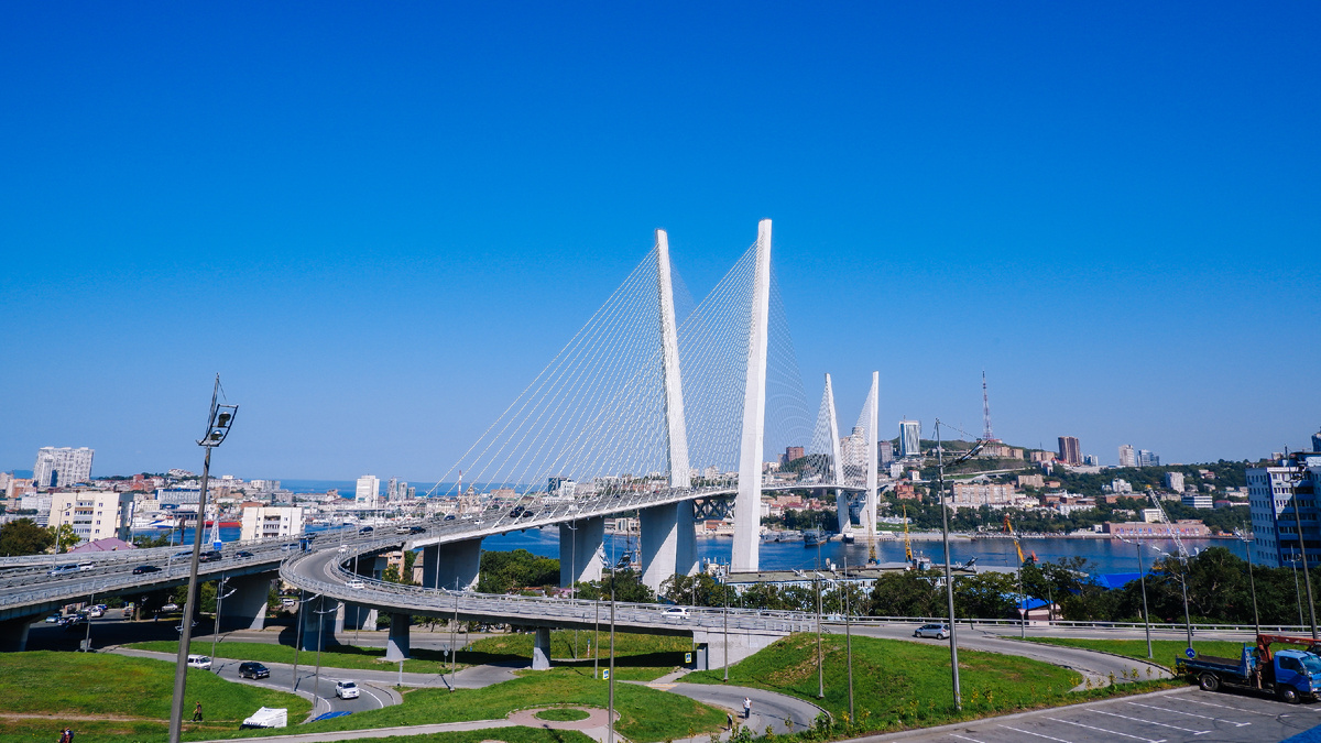 Alex Gensher, Shutterstock