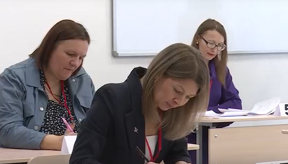     Мамы и папы красноярских 11-классников попробовали написать ЕГЭ