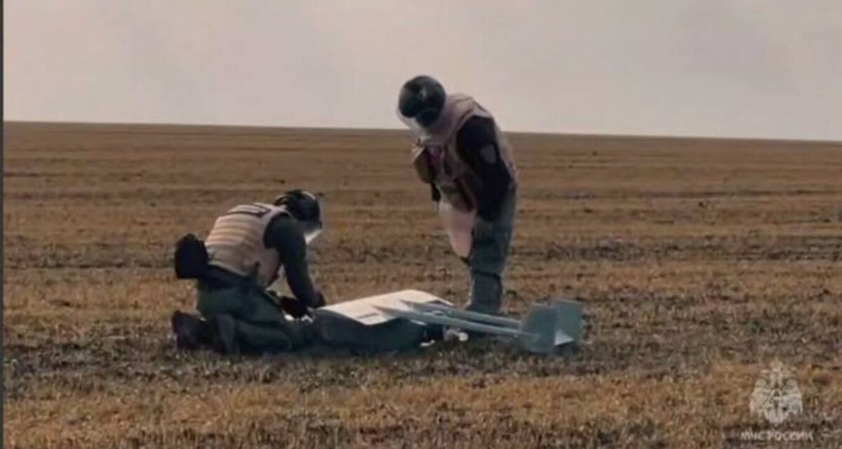    Пиротехники МЧС России уничтожили два украинских беспилотника в Курской области