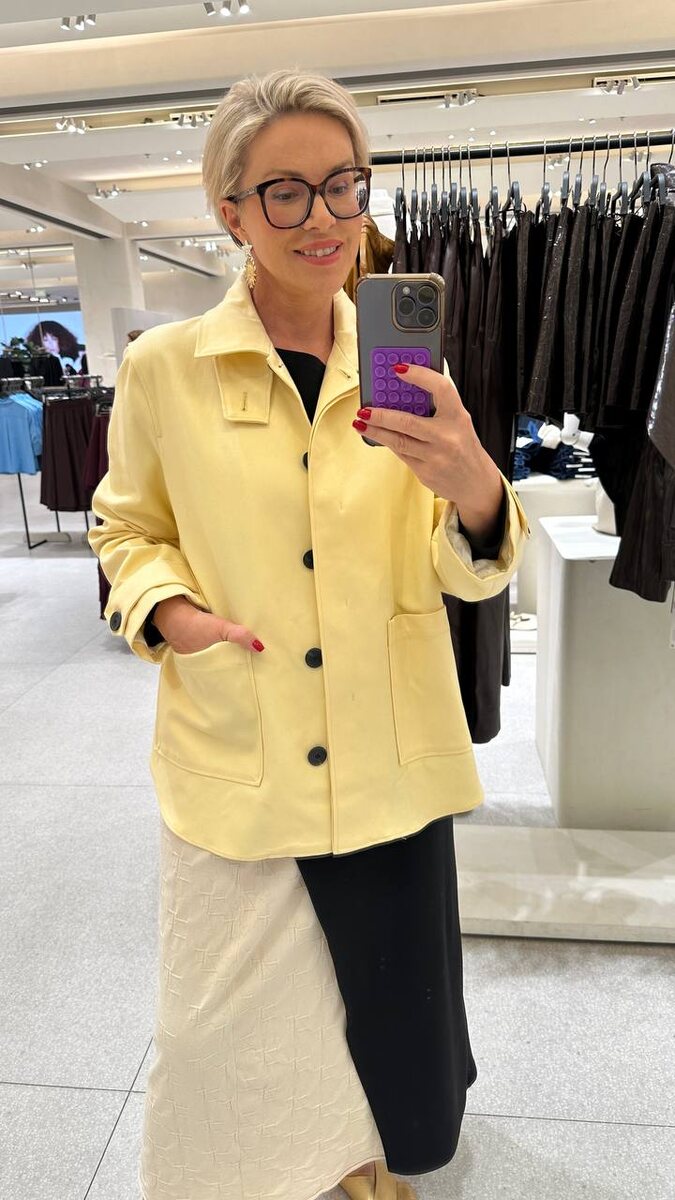 листайте карусель с образами!