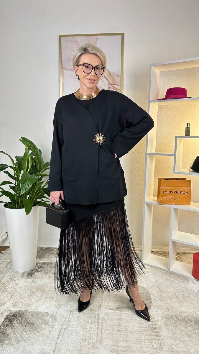 листайте карусель с образами!