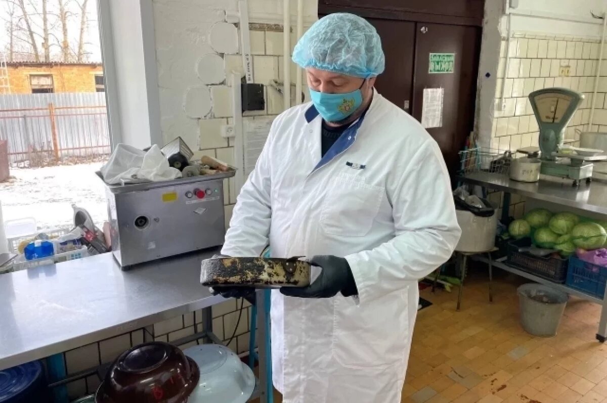    Омбудсмен ЯО обнаружил около 350 нарушений детской безопасности