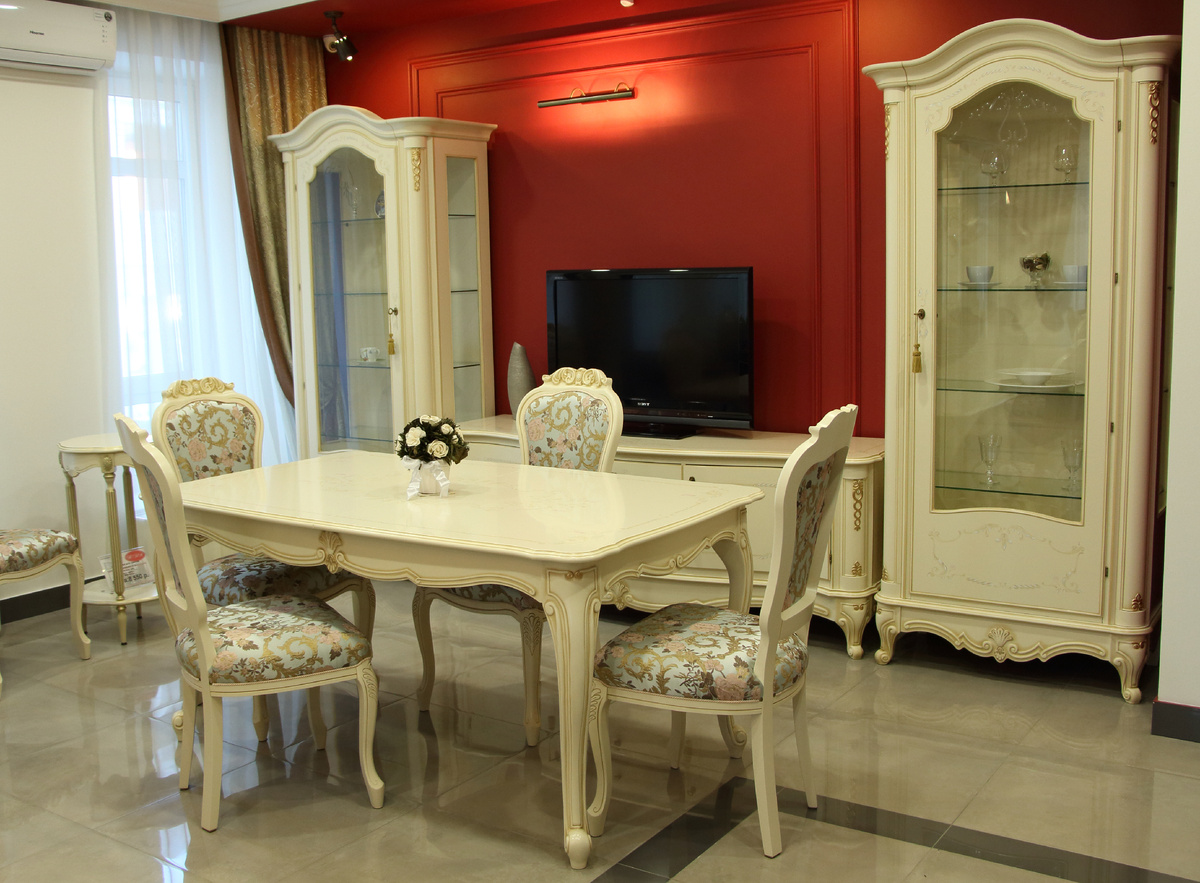 Мебель для гостиной из массива.