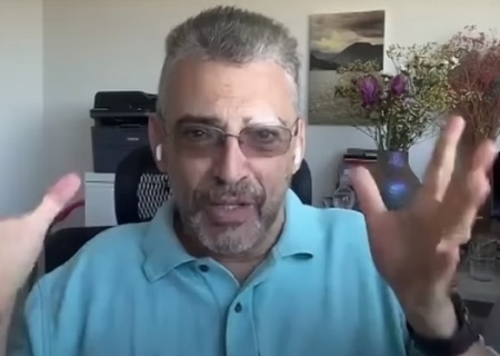    Украине советуют активнее задействовать общины, в том числе еврейскую, для диалога с США