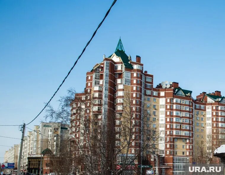 В Сургуте продают пентхаус с водопадом за 130 миллионов рублей. Фото: Александр Кулаковский © URA.RU