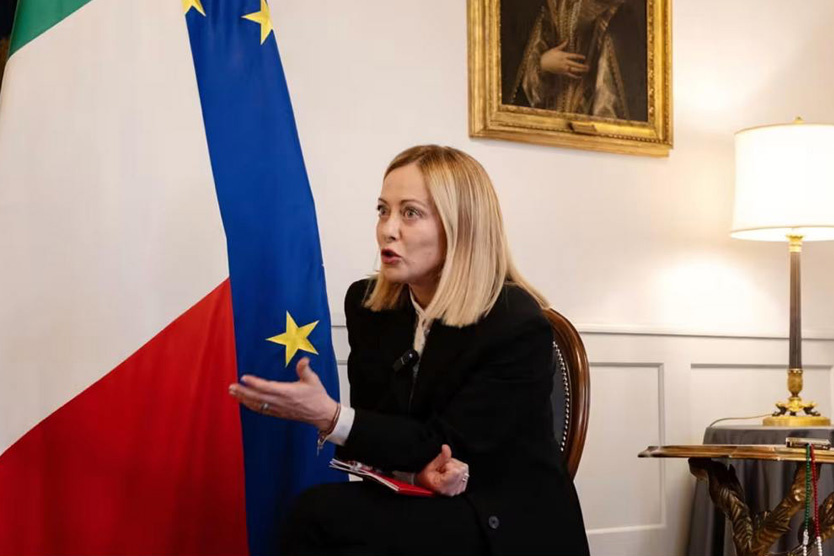    Премьер-министр Италии Джорджа Мелони во время интервью   
Фото: Natalia Alana / FT