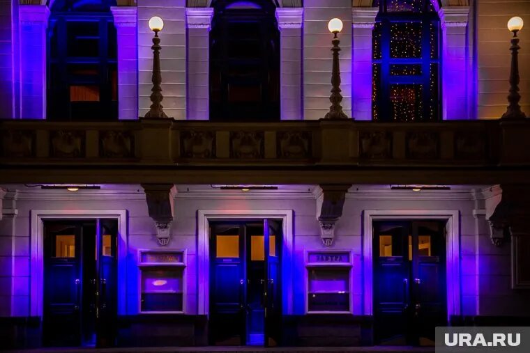 В Салехарде появится архитектурная подсветка на жилых домах по улице Чубынина (архивное фото). Фото: Наталья Чернохатова © URA.RU