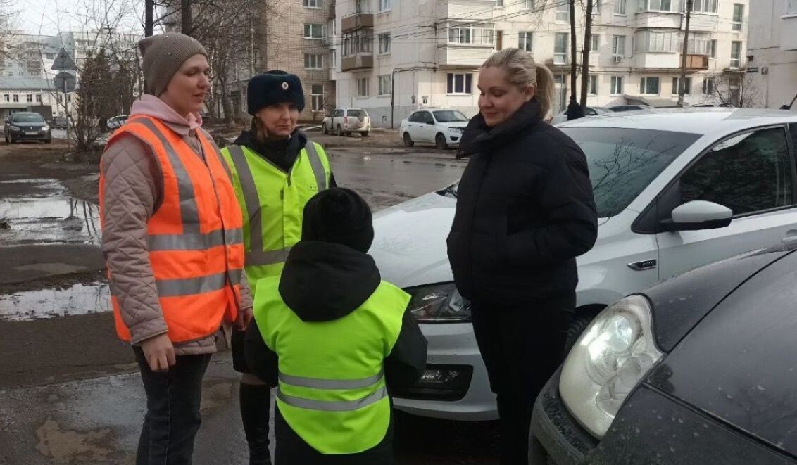     Участники акции. Источник: ОМВД по ЧГО Автор фото: Отдел МВД по ЧГО