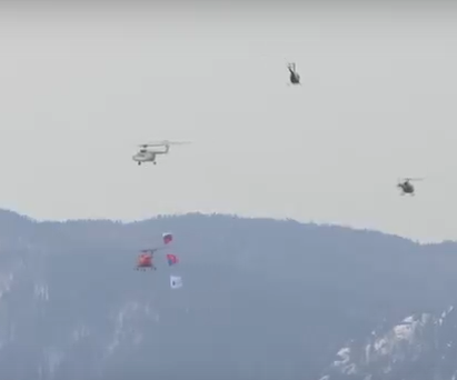     Жители смогли посмотреть авиашоу в небе над Красноярском