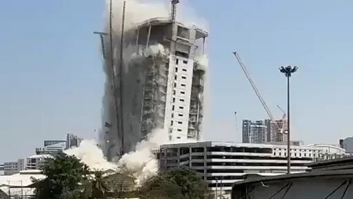 В Бангкоке обрушился небоскребPlay video, "В Бангкоке обрушился небоскреб", Продолжительность 0,4100:41