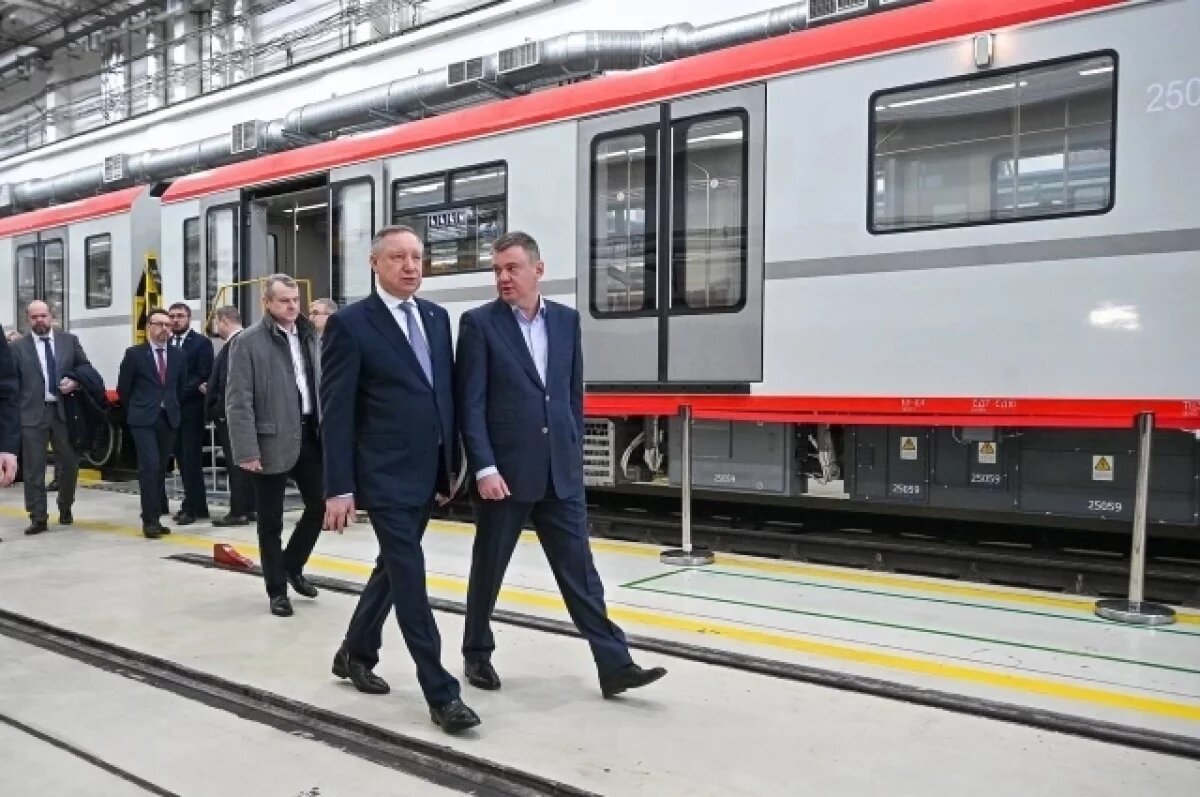    Александру Беглову представили 30-й юбилейный метропоезд «Балтиец»