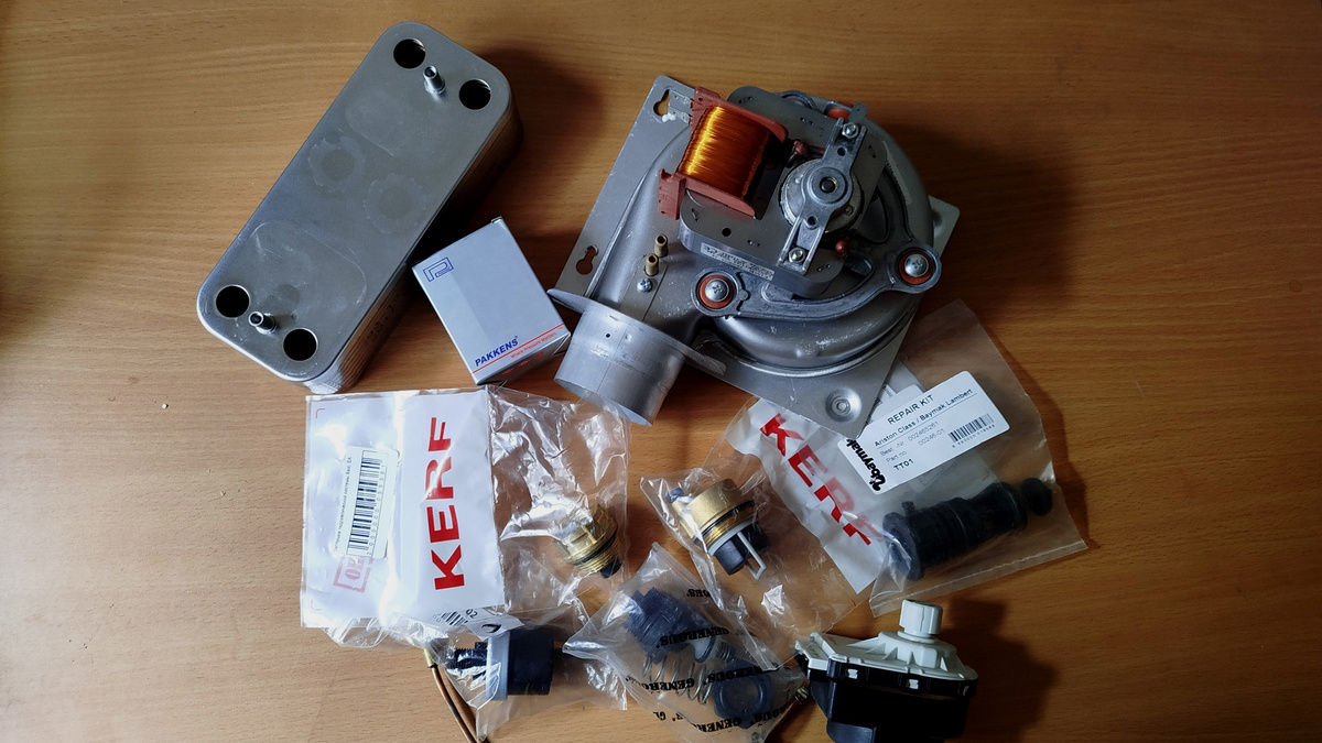 Запасные части аналоги разных производителей. Фото автора.