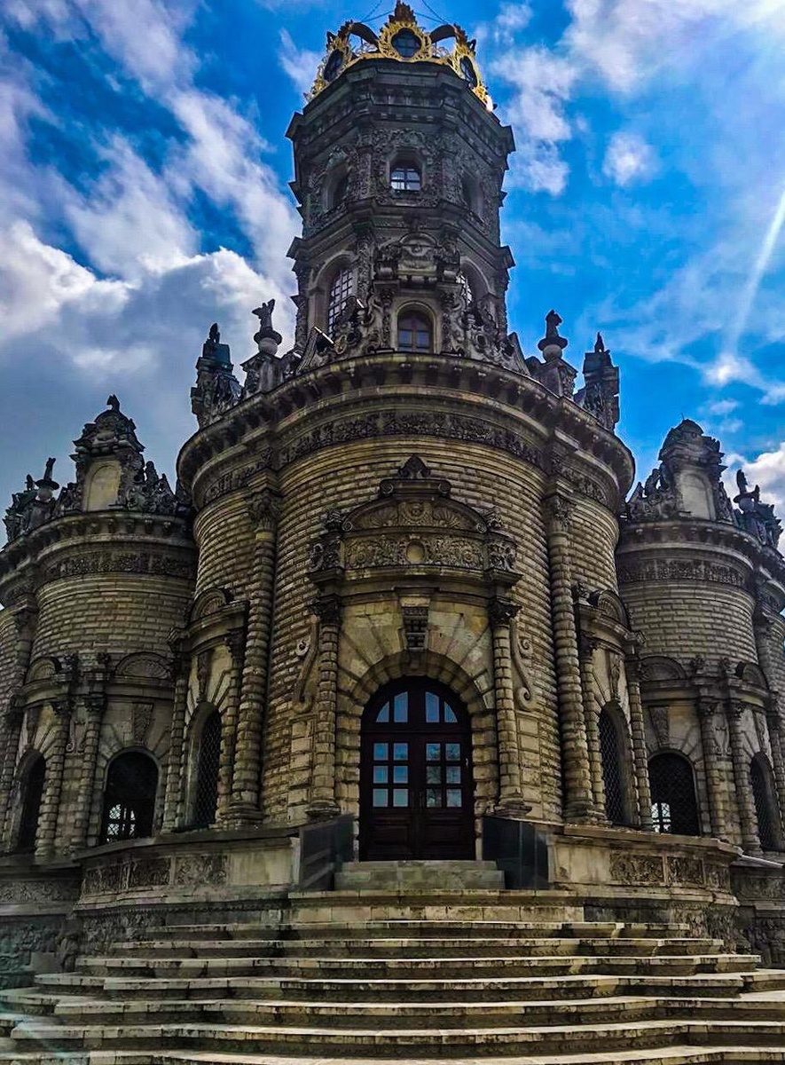 Знаменская церковь Дубровицы