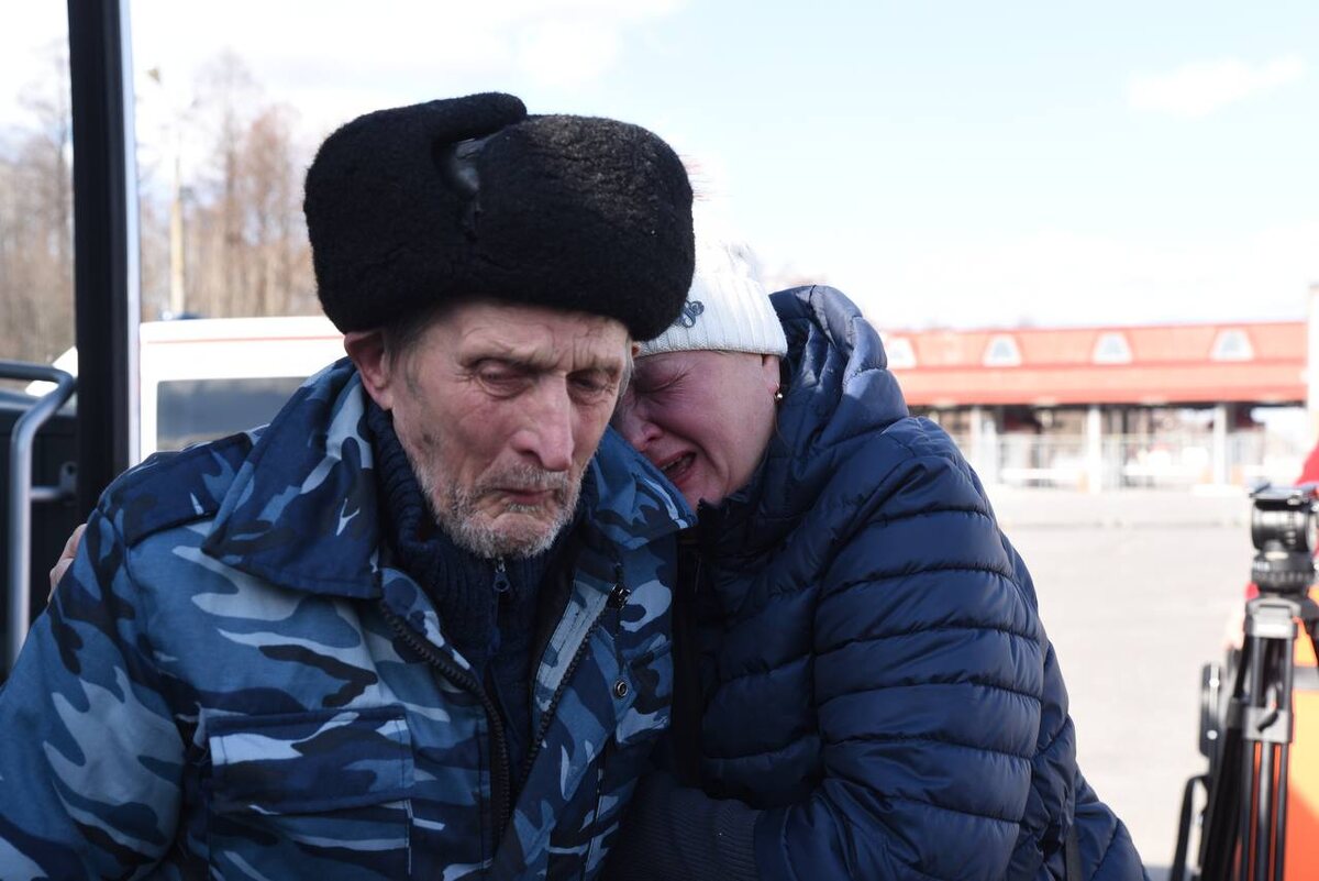    25 жителей Курской области, вывезенных ВСУ в Сумскую область, возвращаются домой