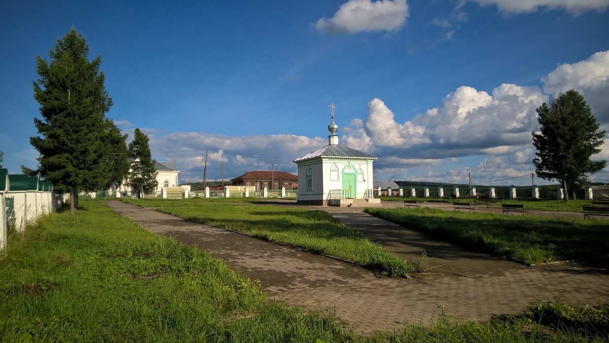 Часовня над ямой М. Н. Романова: Malmax. Собственная работа, CC BY-SA 4.0, https://commons.wikimedia.org/w/index.php?curid=51385412