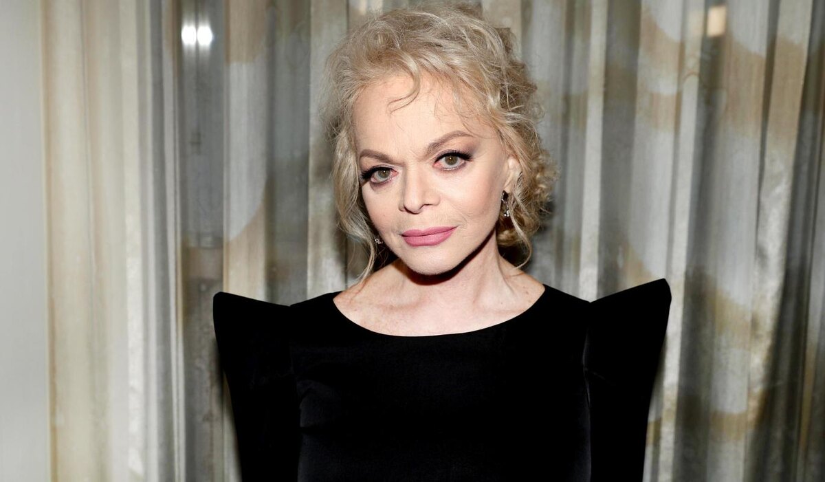     Лариса Долина вернула себе квартиру после мошенничества