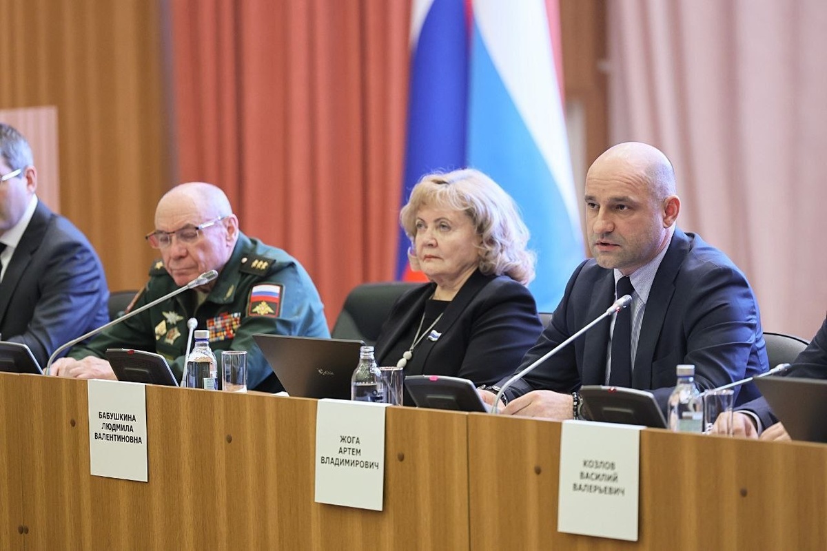 Полпред обратил внимание на кадровом обеспечении промышленных предприятий региона.  Фото: Фото предоставлено полпредством УрФО