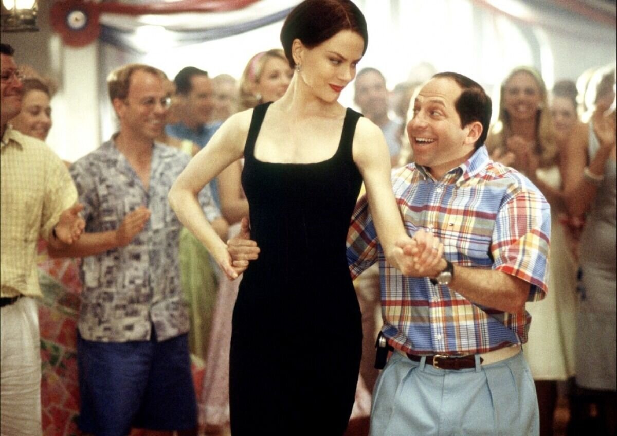 кадр из фильма «Степфордские жёны» (2004) , режиссёр Фрэнк Оз